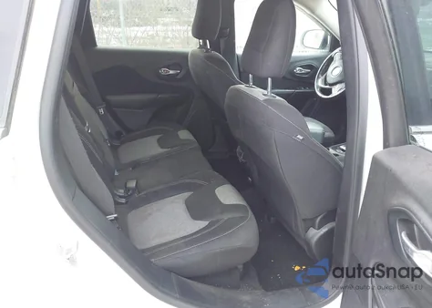 2014 Jeep Cherokee Latitude z USA, uszkodzony, nr VIN 1C4PJMCB3EW107564